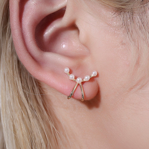 Korean version simple clip earrings without piercing fashion one word pearl ear clip arc single ear bone clip